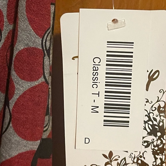 LuLa Roe classic T DISNEY Size M - Picture 3 of 3